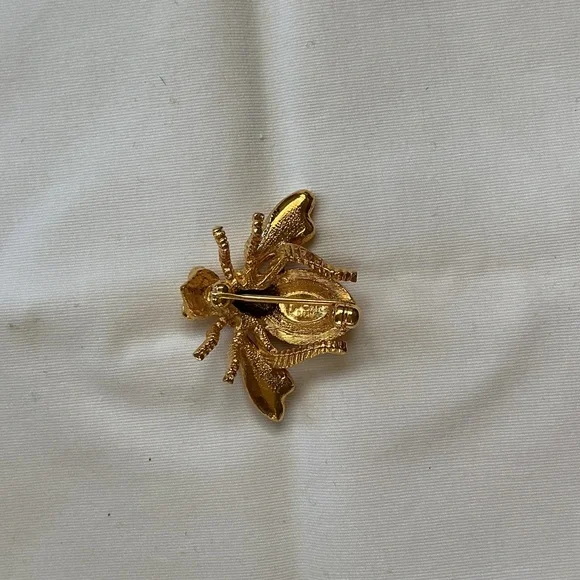 Joan Rivers Gold-Tone Bee Brooch with Amber Stones and Black Eyes - Picture 2 of 2